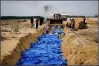 Palestinians buried in mass grave Khan Younis